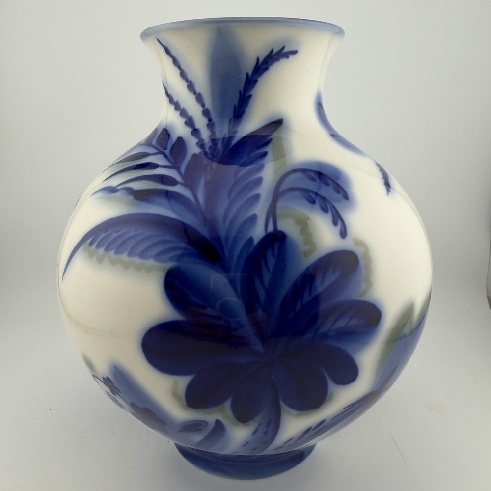 Lomonosov Large Blue & White Porcelain Vase Made in USSR Cobalt Blue Floral